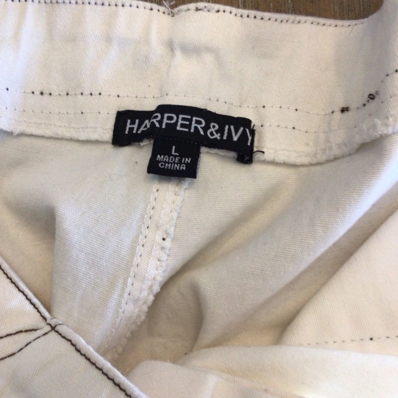 Harper & Ivy Juniors Off White Contrast Cargo Pocket Shorts Size Large - Picture 7 of 9